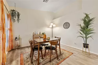 Photo #5: 2556775 Listing