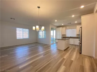 Photo #3: 2556845 Listing 