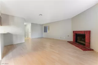 Photo #3: 2556854 Listing 