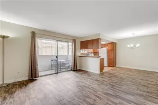 Photo #2: 2556856 Listing 