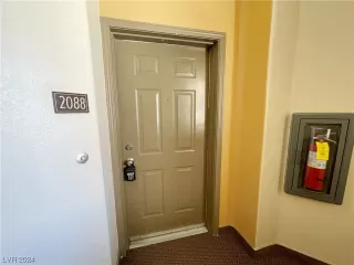Photo #1: 2556859 Listing 