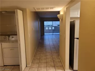 Photo #1: 2556888 Listing