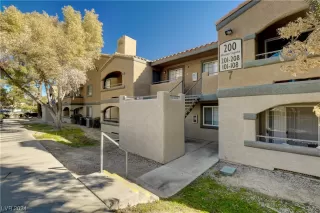 Photo #1: 2556889 Listing 