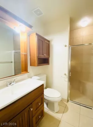 Photo #4: 2556906 Listing 