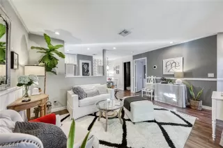 Photo #1: 2556918 Listing 