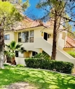 MLS: 2556948 Condo For Sale