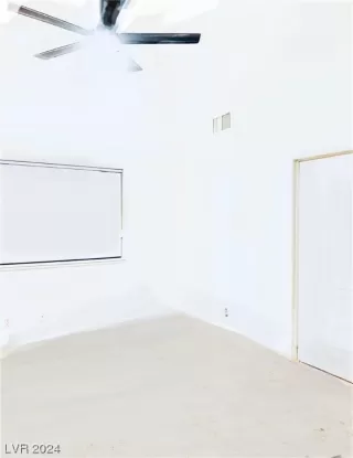 Photo #5: 2556948 Listing