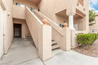 Photo #2: 2556969 Listing