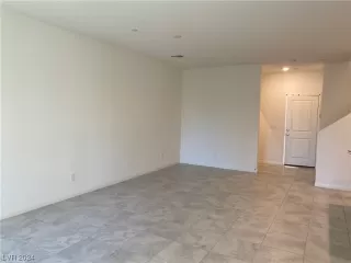 Photo #3: 2556978 Listing 