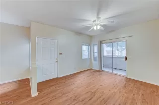 Photo #2: 2557005 Listing 