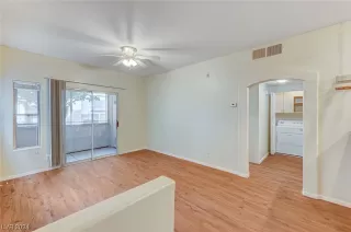 Photo #5: 2557005 Listing 