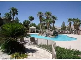 Photo #2: 2557029 Listing 