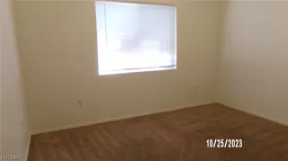 Photo #5: 2557058 Listing