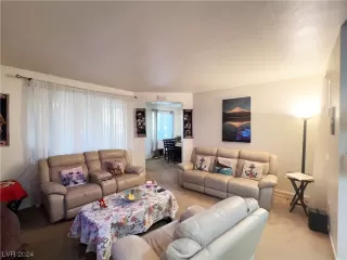 Photo #6: 2557063 Listing