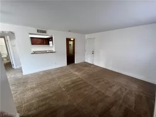 Photo #3: 2557091 Listing 