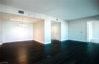 Photo #4: 2557092 Listing 