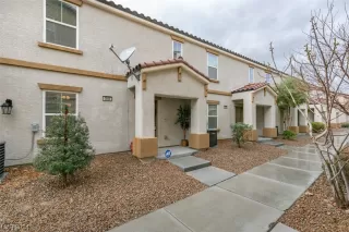 Photo #1: 2557098 Listing