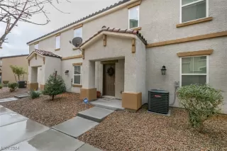 Photo #2: 2557098 Listing