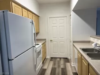 Photo #4: 2557102 Listing 