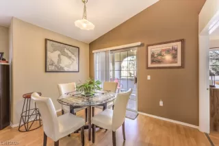 Photo #2: 2557161 Listing