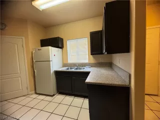 Photo #5: 2557178 Listing 