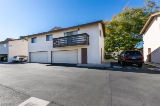 Photo #1: 2557197 Listing