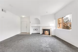 Photo #4: 2557216 Listing