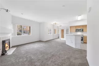 Photo #6: 2557216 Listing