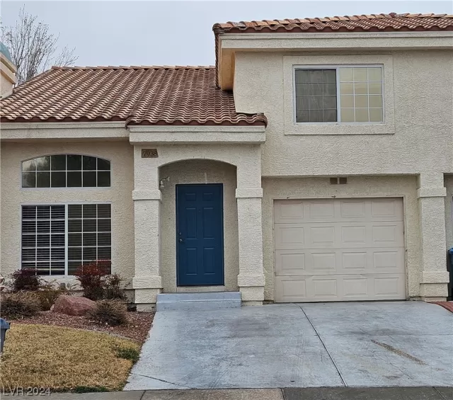 MLS: 2557224 Condo For Sale