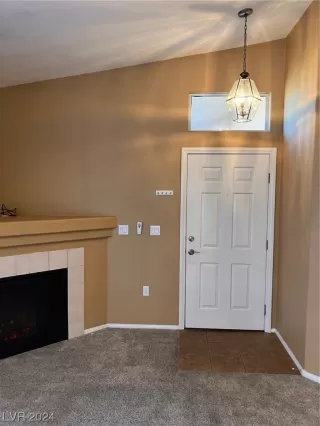 Photo #1: 2557237 Listing 