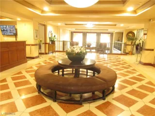 Photo #2: 2557238 Listing