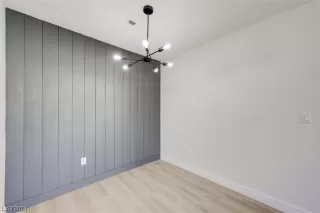 Photo #3: 2557241 Listing