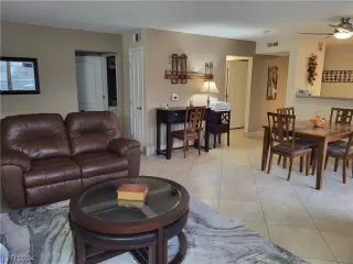 Photo #4: 2557254 Listing