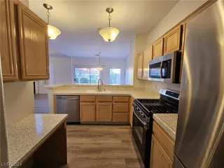 Photo #2: 2557293 Listing