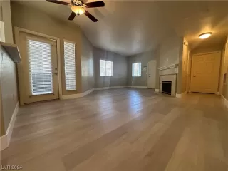 Photo #3: 2557314 Listing