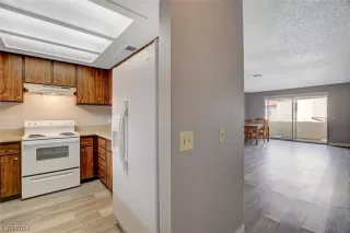 Photo #1: 2557343 Listing