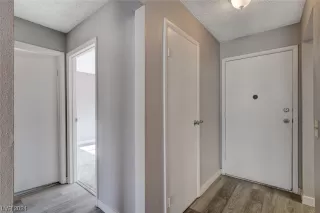 Photo #2: 2557343 Listing