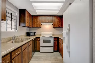 Photo #3: 2557343 Listing