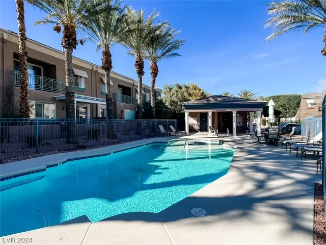 MLS: 2557346 Condo For Sale