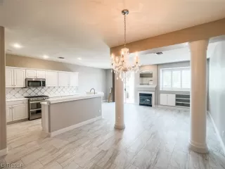 Photo #4: 2557346 Listing 