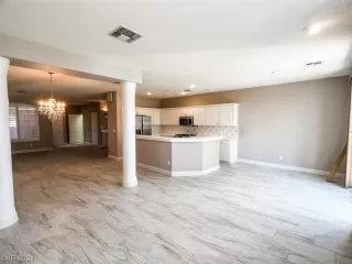 Photo #5: 2557346 Listing 