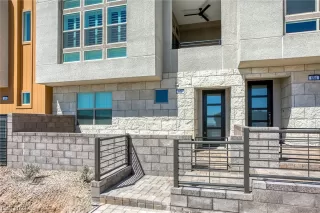 Photo #1: 2557357 Listing 