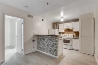 Photo #3: 2557363 Listing 