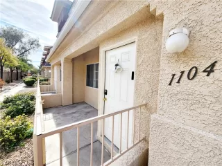 Photo #2: 2557369 Listing 