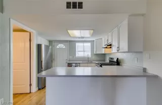 Photo #4: 2557370 Listing 