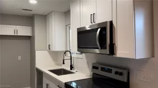 Photo #5: 2557378 Listing 