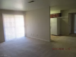 Photo #5: 2557394 Listing