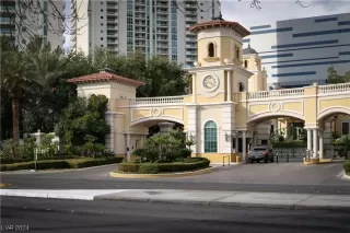 Photo #5: 2557401 Listing 