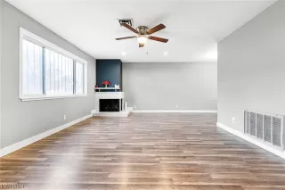 Photo #4: 2557402 Listing