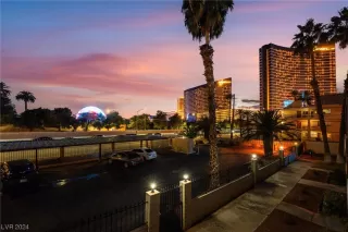 Photo #1: 2557413 Listing